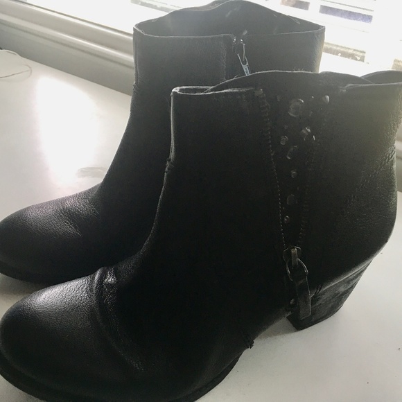 Nine West Black Ankle Boots - Picture 1 of 4
